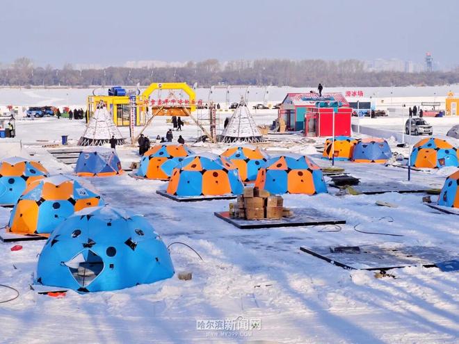 ｜松花江冰雪嘉年华解锁冬日新玩法AG真人登录入口暖帐冰钓煮火锅(图5)
